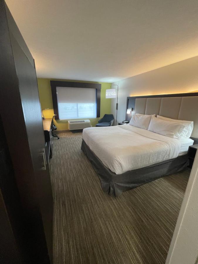 Holiday Inn Express Hotel & Suites Las Vegas By Ihg Екстер'єр фото
