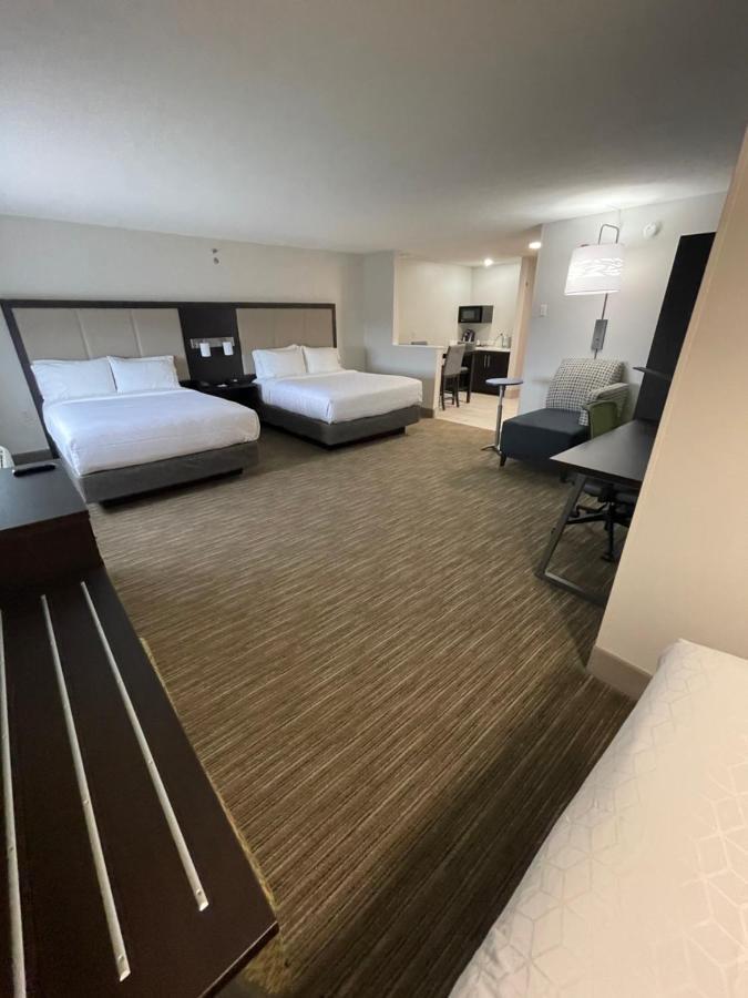 Holiday Inn Express Hotel & Suites Las Vegas By Ihg Екстер'єр фото