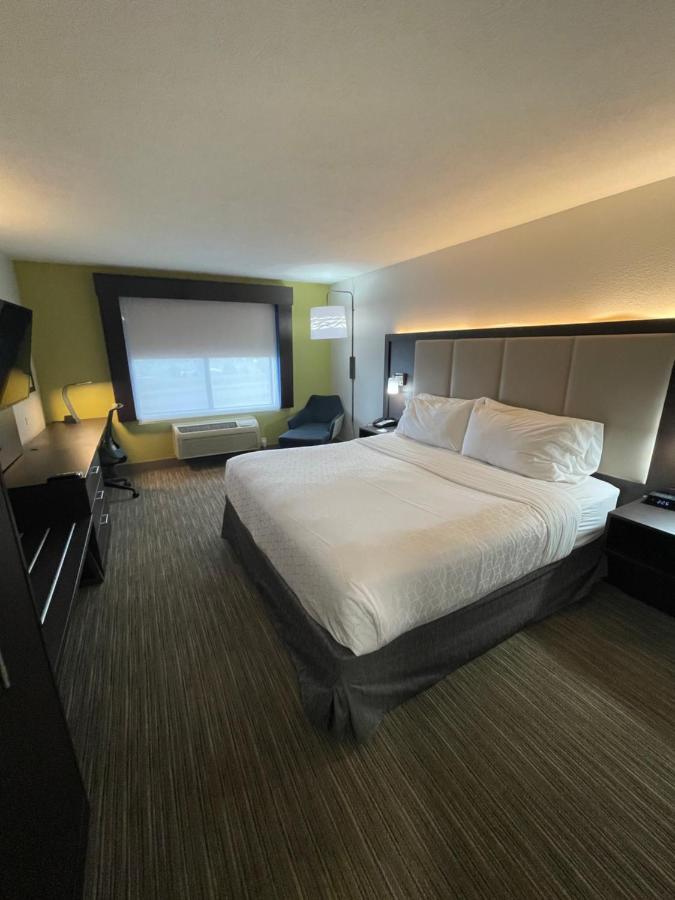 Holiday Inn Express Hotel & Suites Las Vegas By Ihg Екстер'єр фото