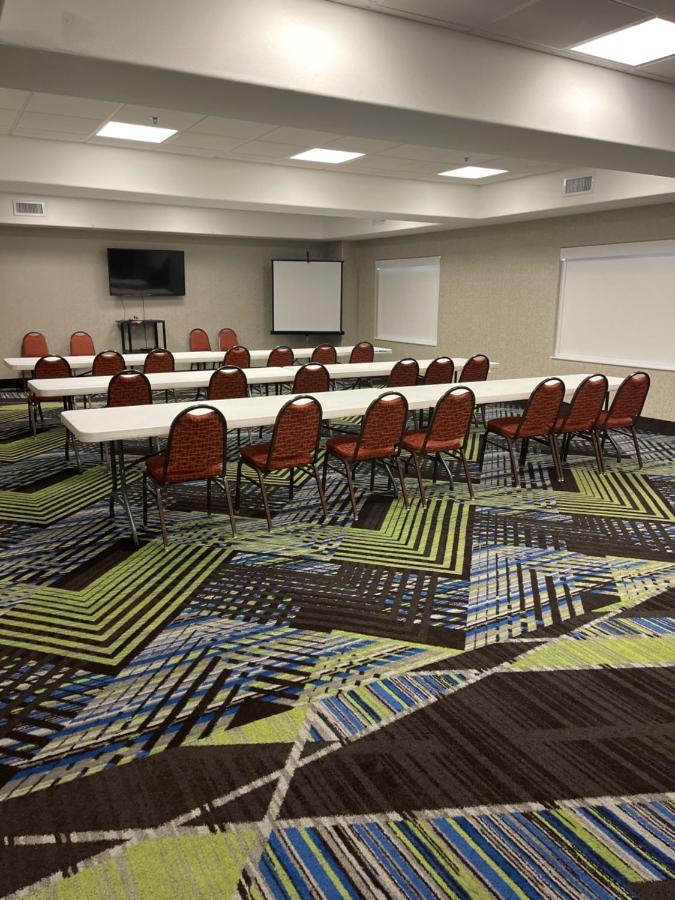Holiday Inn Express Hotel & Suites Las Vegas By Ihg Екстер'єр фото