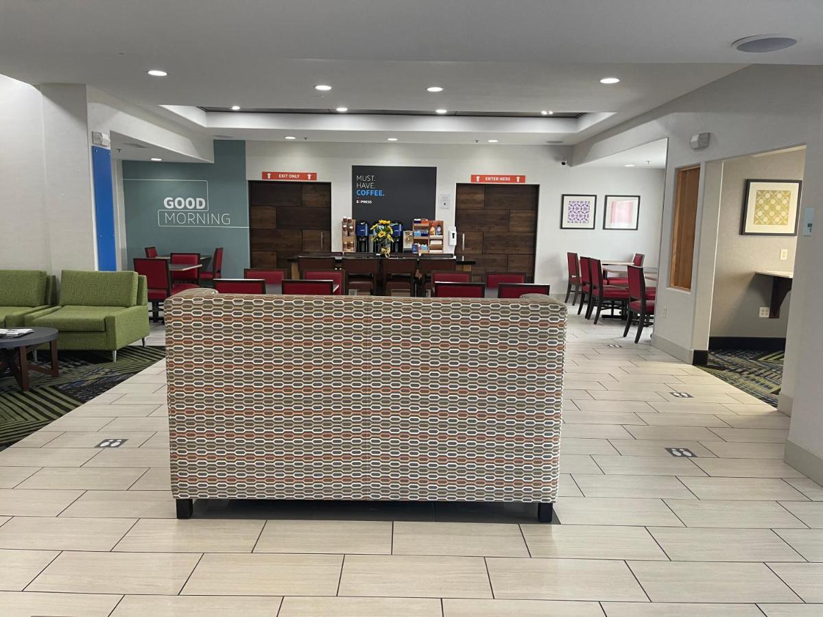 Holiday Inn Express Hotel & Suites Las Vegas By Ihg Екстер'єр фото